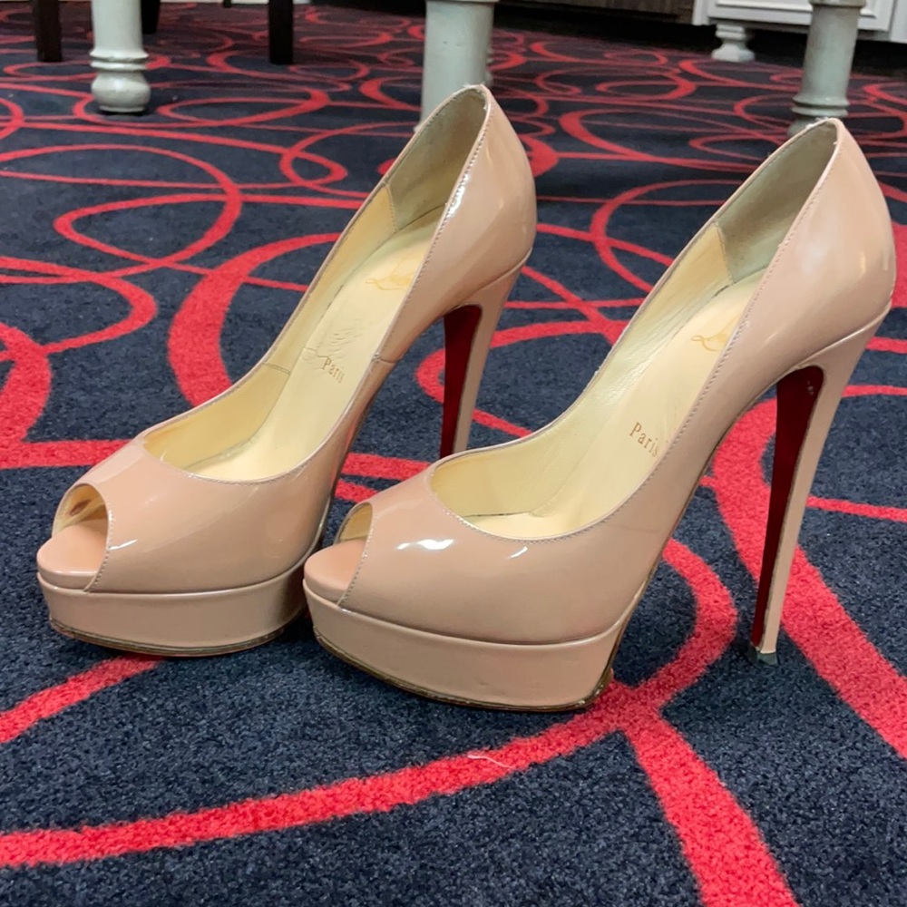 Lovely Christian Louboutin heels! Size 38EU